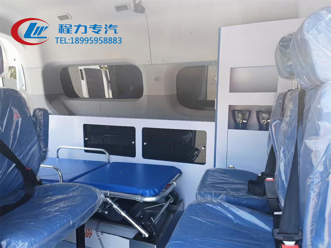 依维柯聚星纯电动救护车