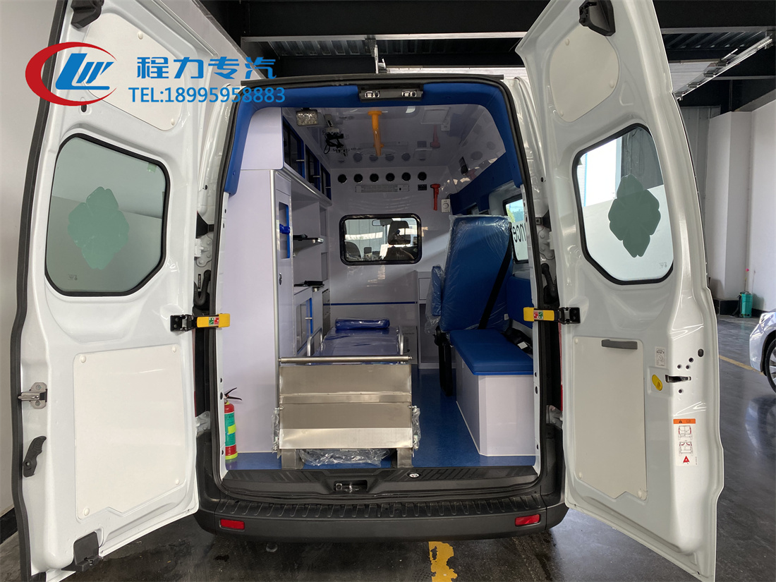 福特新全顺监护型救护车（汽油）