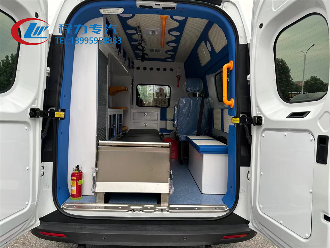 大通V70救护车（柴油）