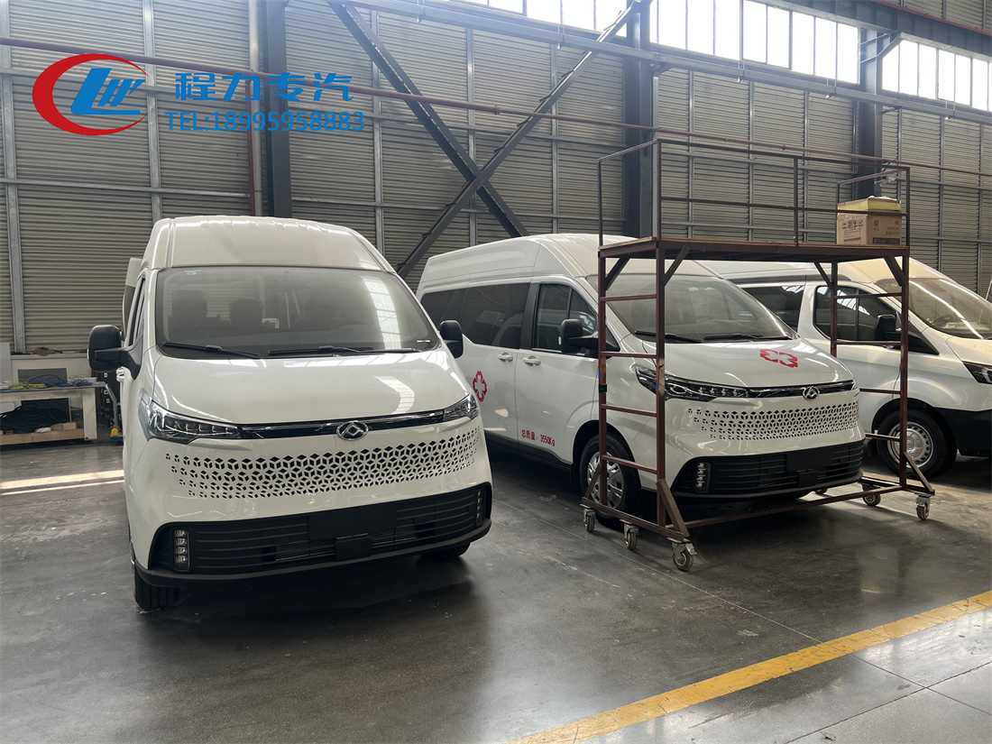 大通V70救护车（柴油）