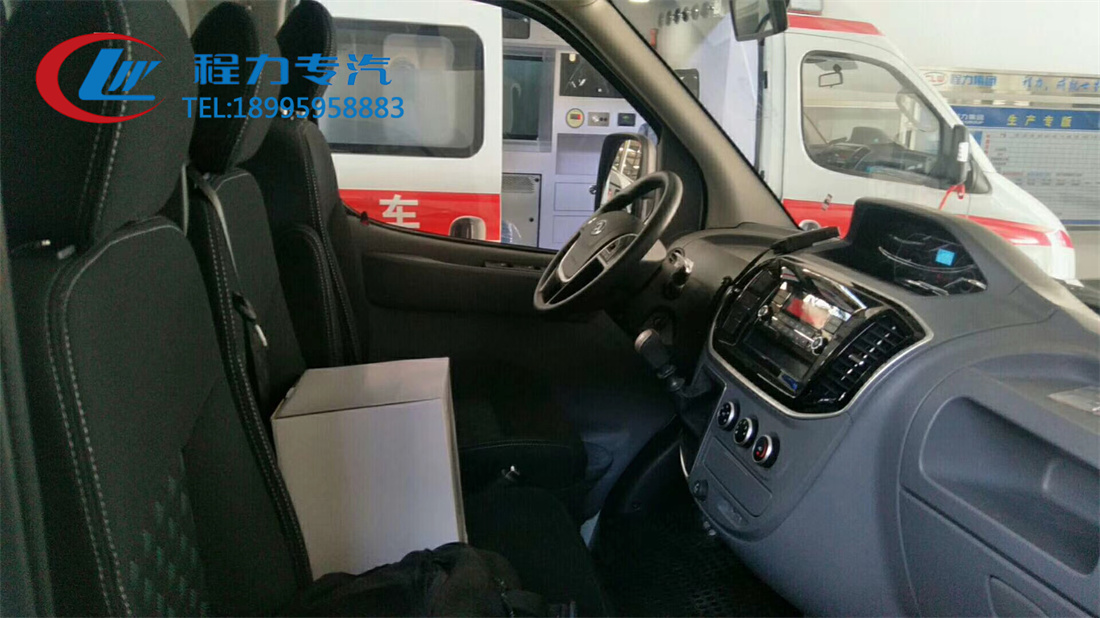 大通V80长轴救护车（柴油）