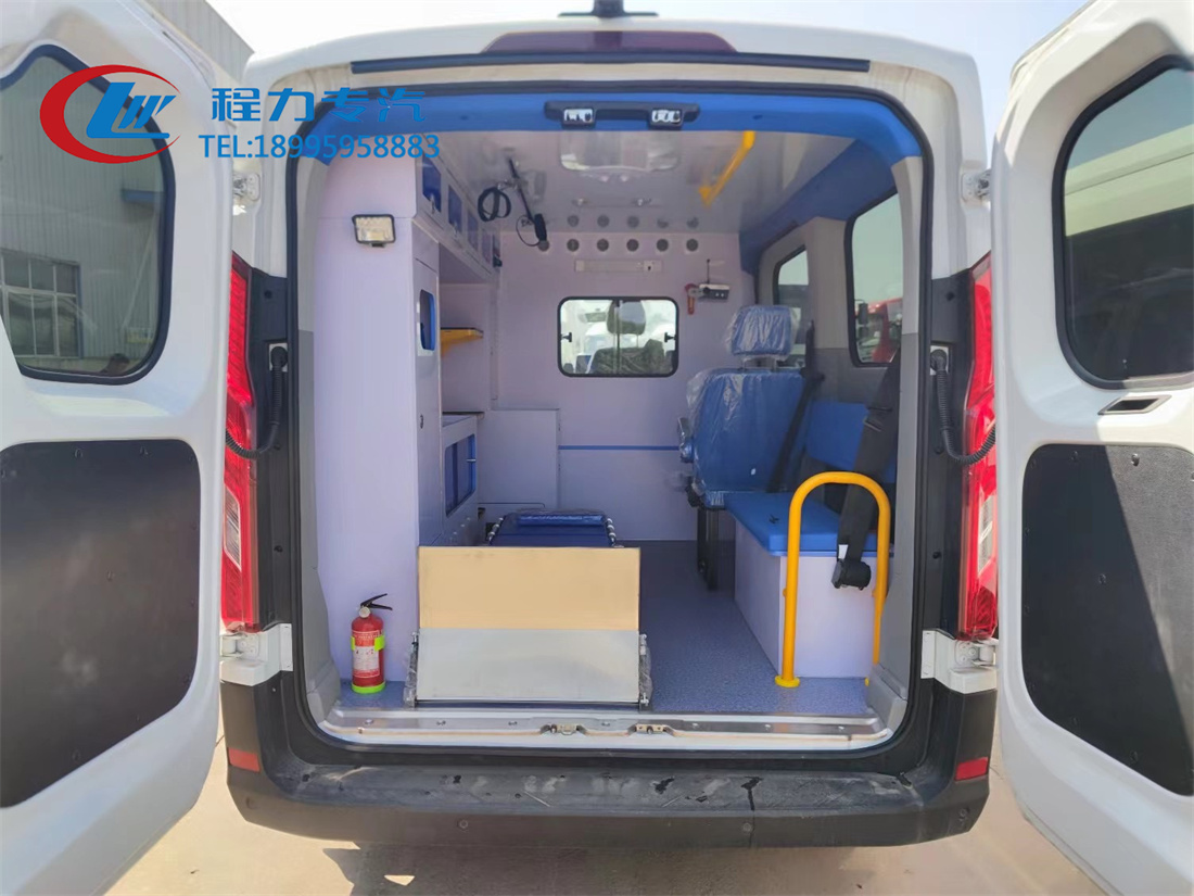 大通V90救护车（柴油）