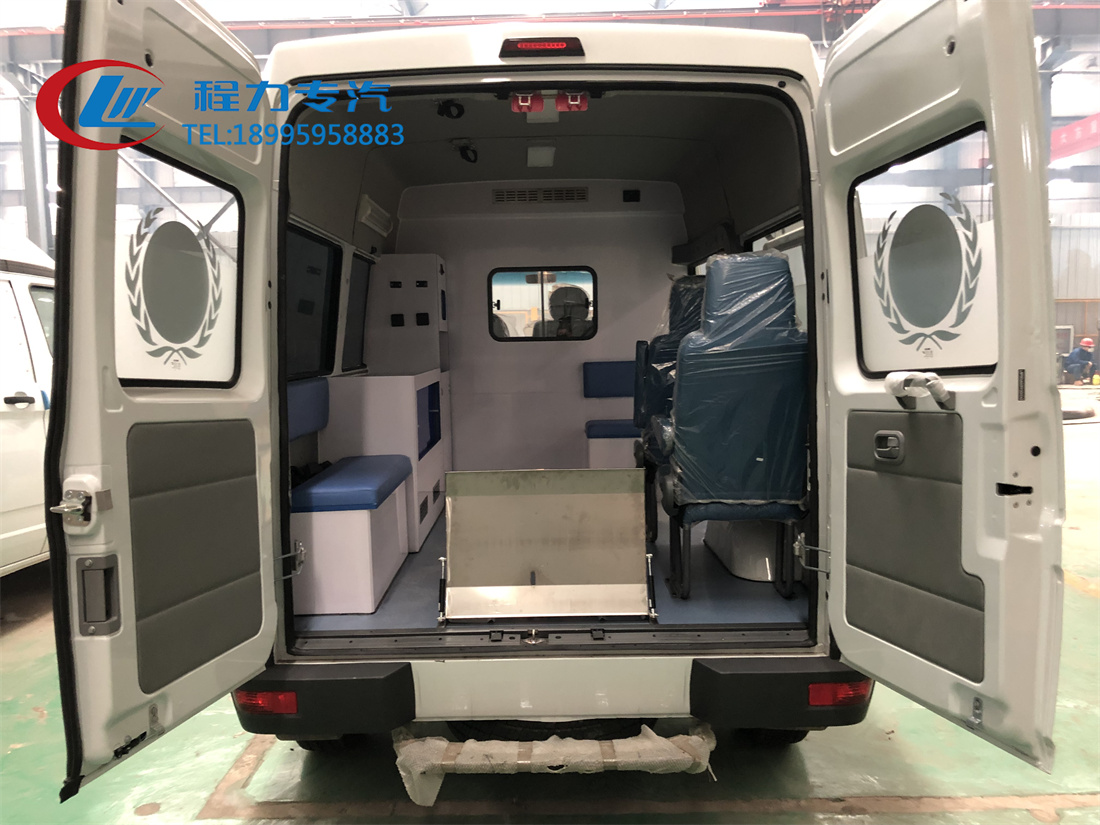依维柯短轴救护车（柴油）