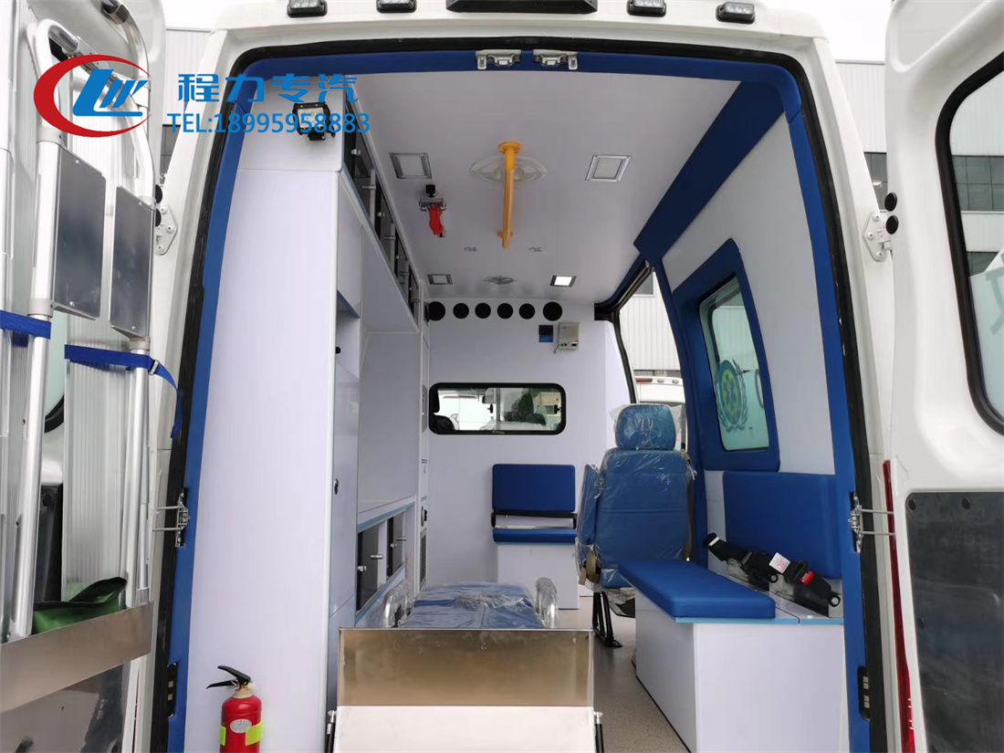 依维柯长轴救护车（柴油）