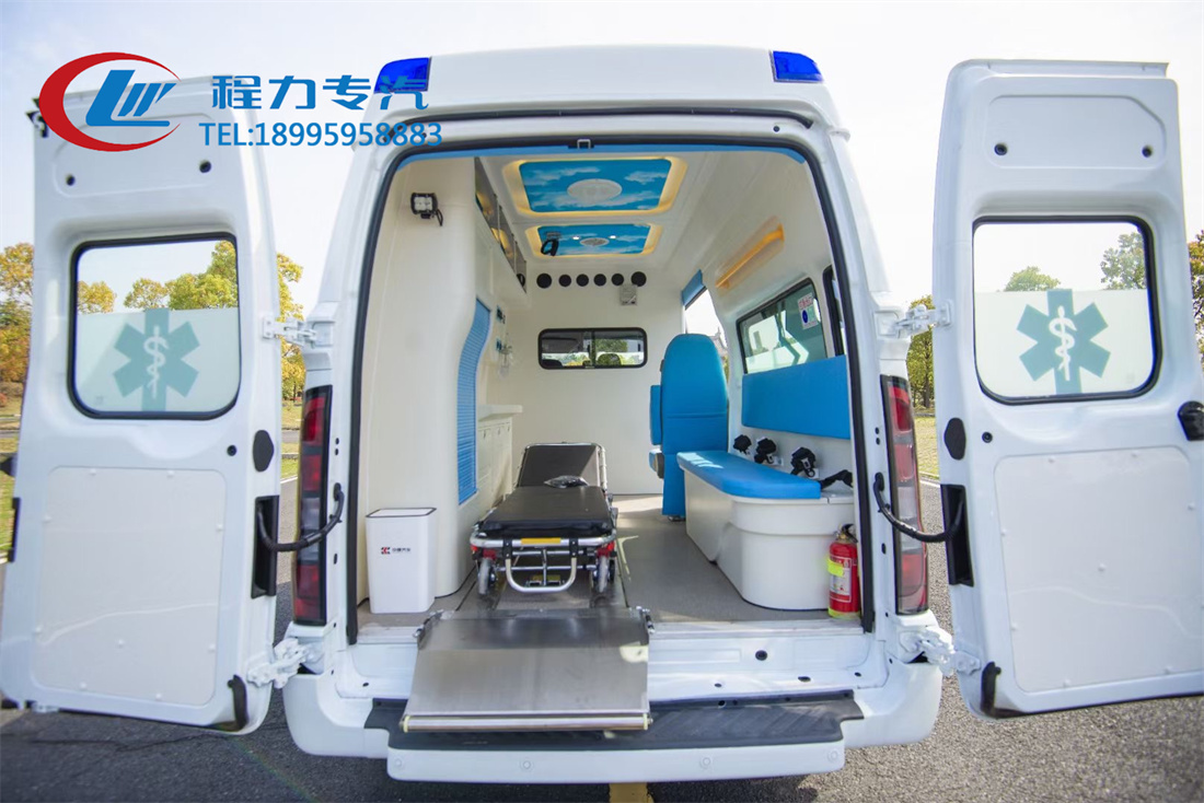 福特Pro福星顶救护车（自动挡）