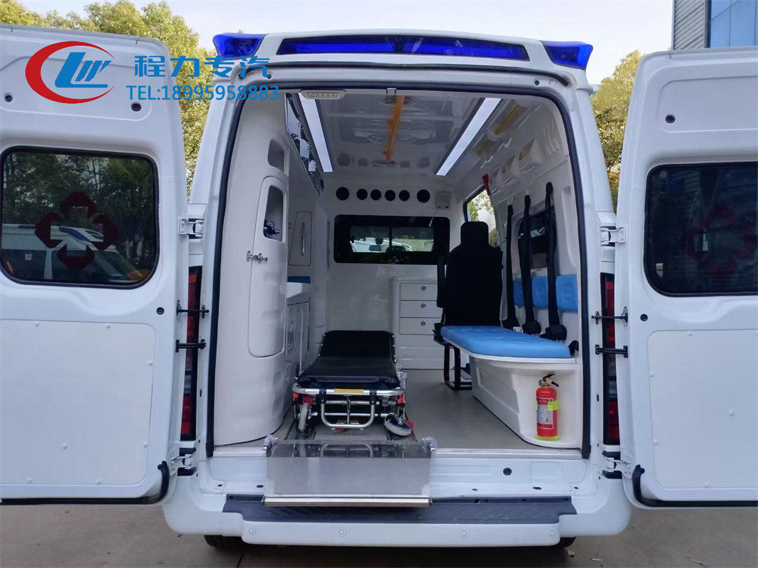 福特Pro福星顶救护车（自动挡）