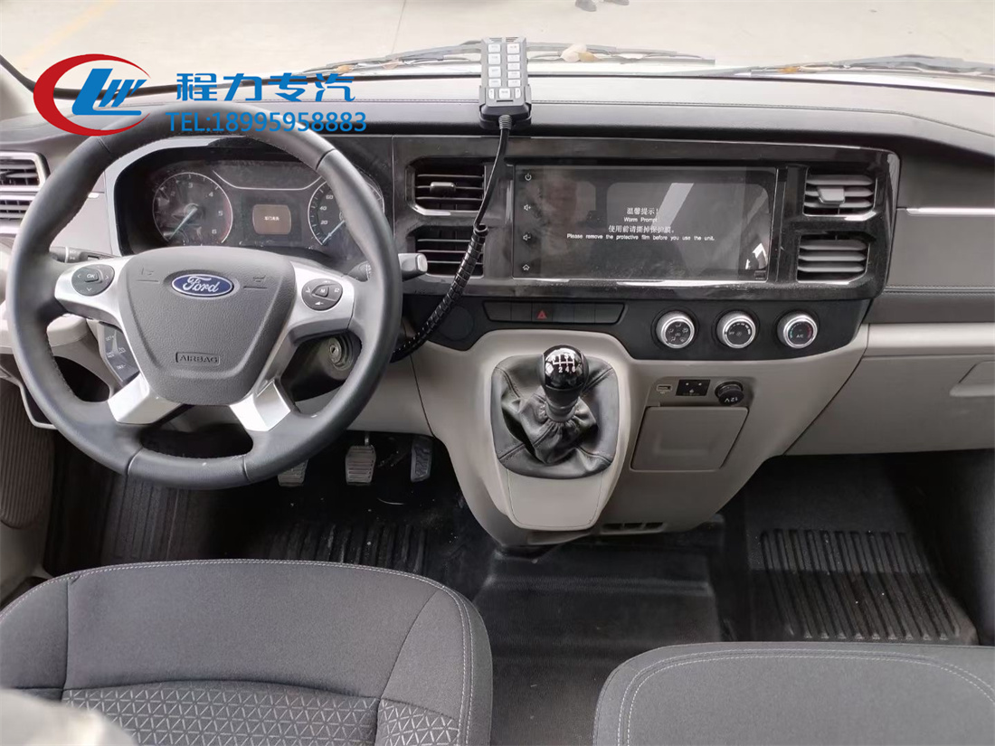 福特Pro福星顶救护车（自动挡）