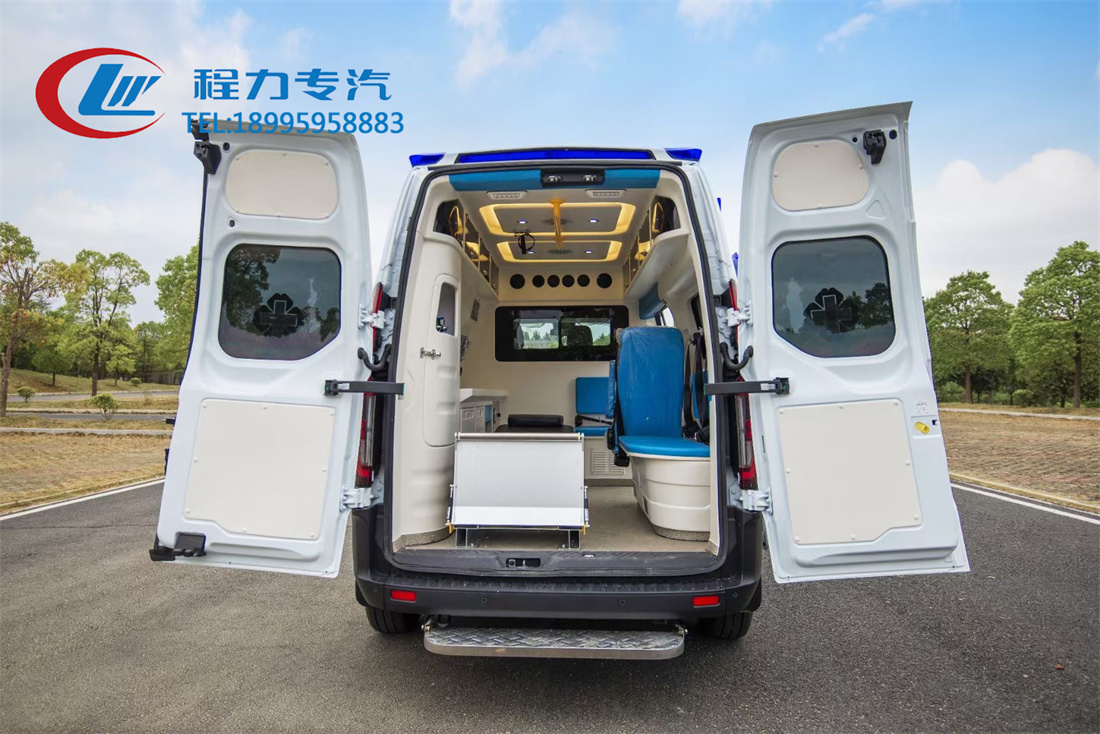 福特新全顺自动挡救护车（汽/柴）