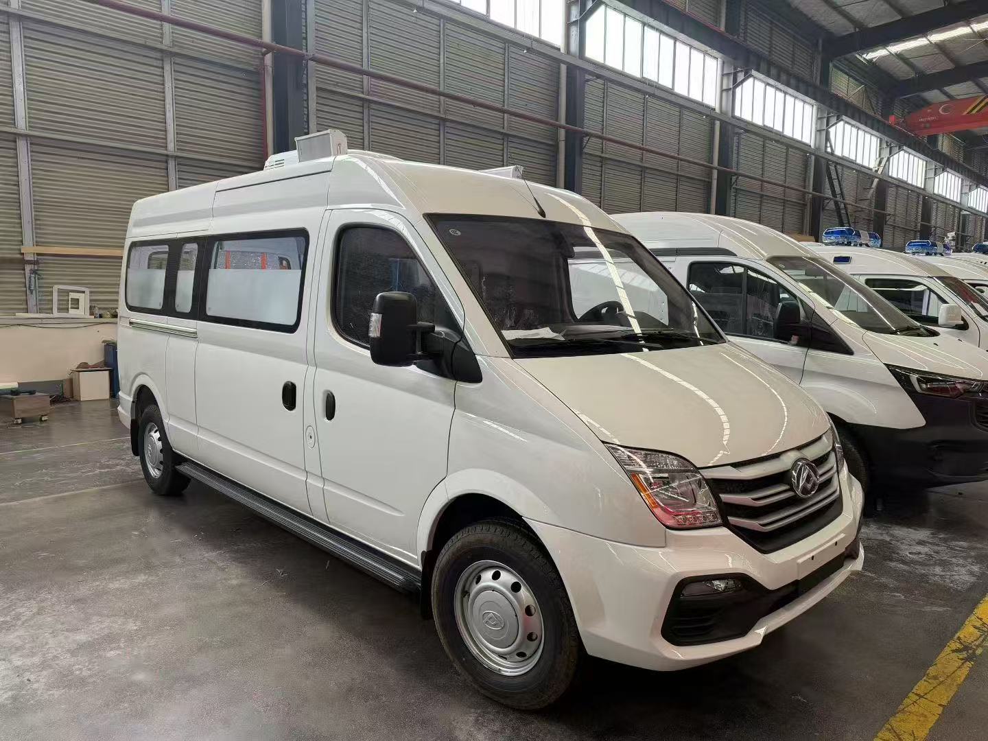 大通V80长轴医疗车